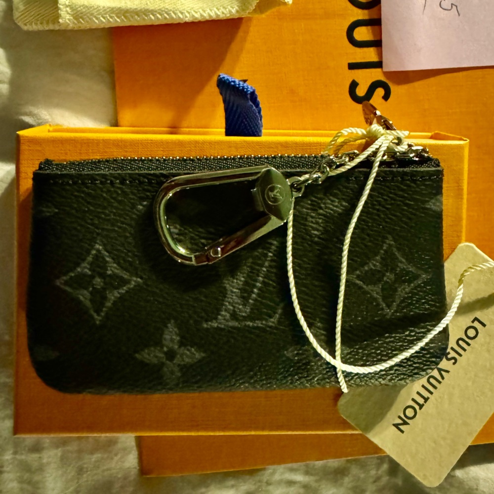 Louis Vuitton Black and Gray Monogram Key Holder